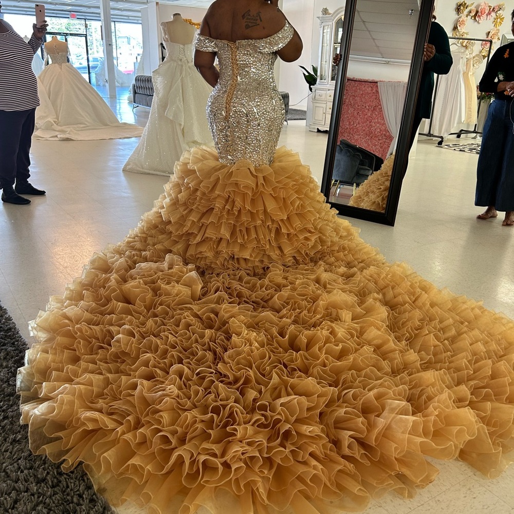 Custom handmade bling wedding gown! Size 12!